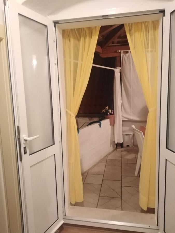 Apartment Nada Povlja  Ngoại thất bức ảnh