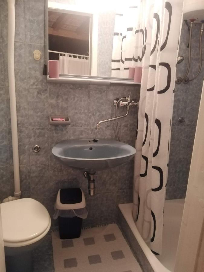 Apartment Nada Povlja  Ngoại thất bức ảnh