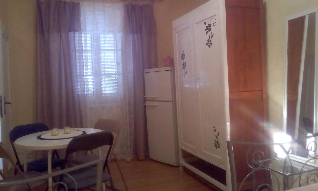 Apartment Nada Povlja  Ngoại thất bức ảnh